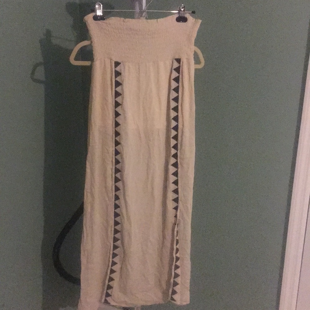 Beautiful high slit maxi skirt